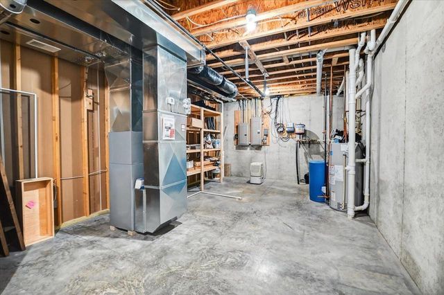 3168 Castleton Crossing, Sun Prairie, WI 53590