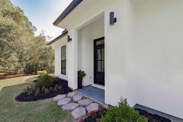 38327 Cornerview Rd, Gonzales, LA 70737