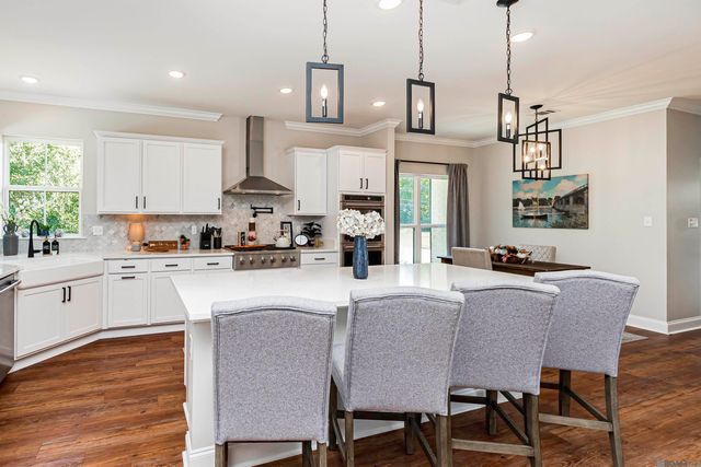 38327 Cornerview Rd, Gonzales, LA 70737
