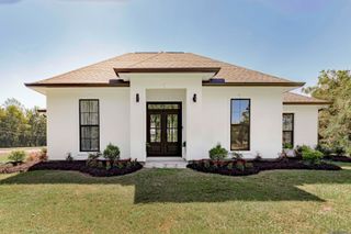 38327 Cornerview Rd, Gonzales, LA 70737