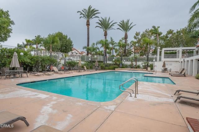 279 Camino Toluca, Camarillo, CA 93010