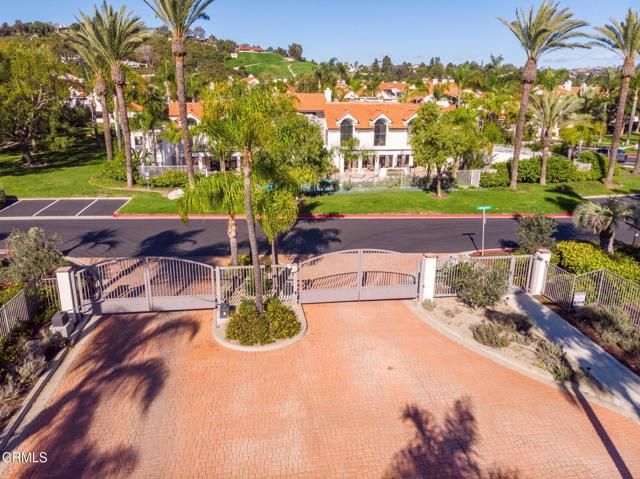 279 Camino Toluca, Camarillo, CA 93010