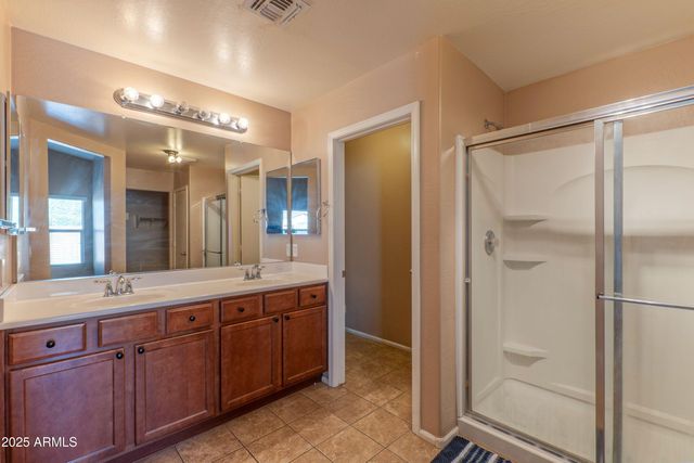 8750 W KINGMAN Street, Tolleson, AZ 85353