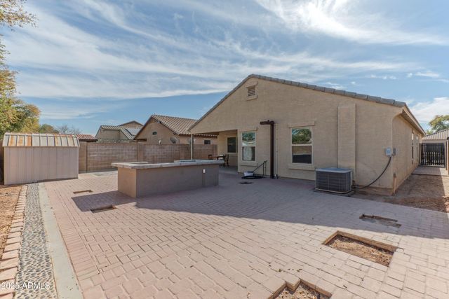 8750 W KINGMAN Street, Tolleson, AZ 85353