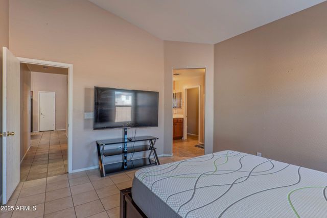 8750 W KINGMAN Street, Tolleson, AZ 85353