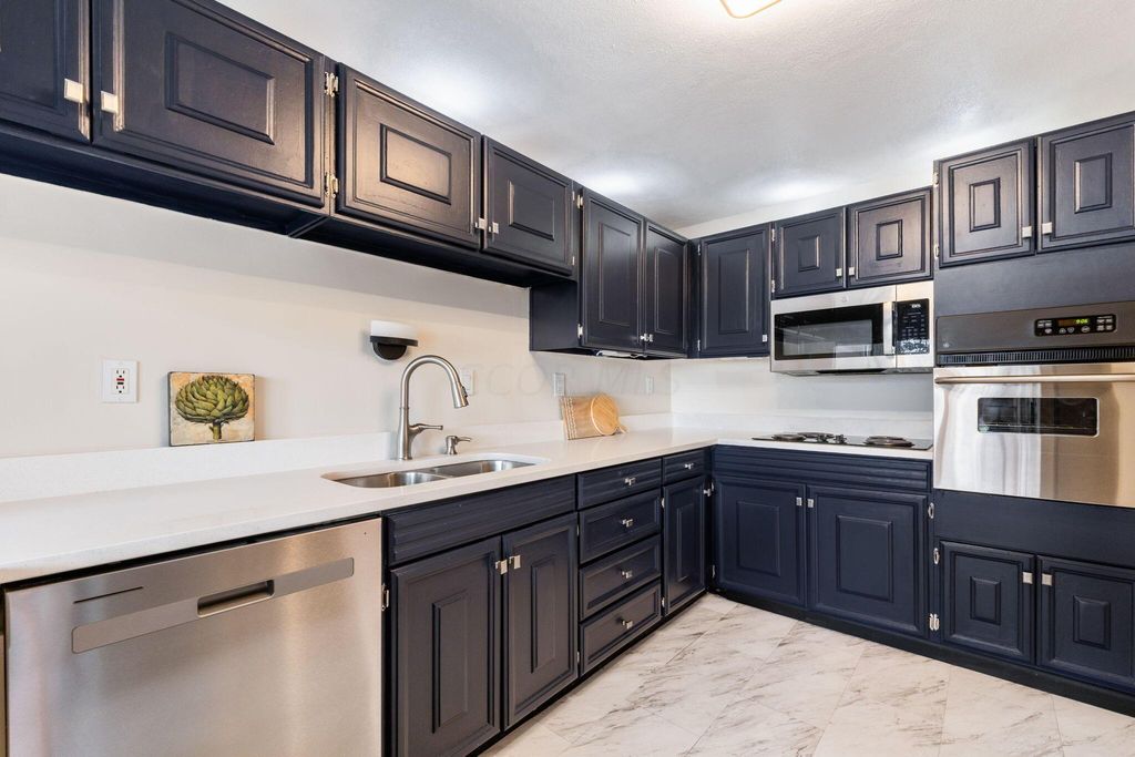 1000 Urlin Avenue, 11, Columbus, OH 43212