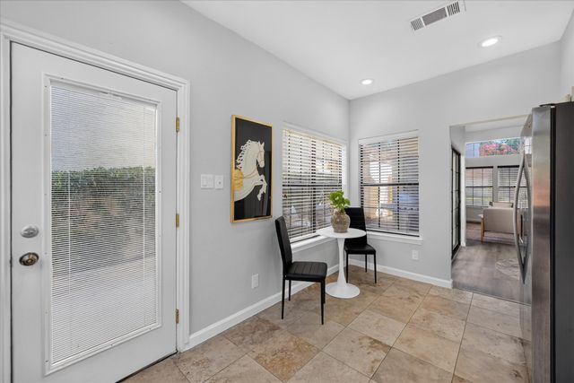 631 Mission Circle, Irving, TX 75063