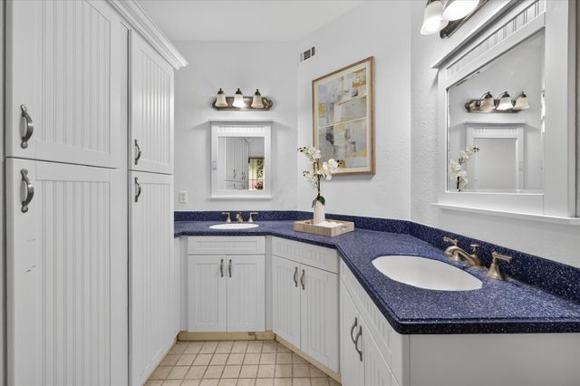 631 Mission Circle, Irving, TX 75063