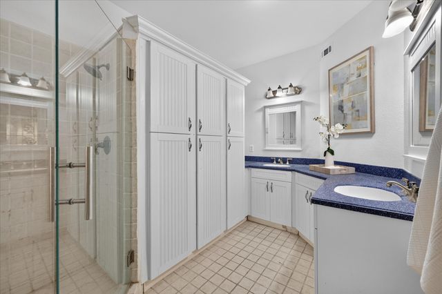 631 Mission Circle, Irving, TX 75063