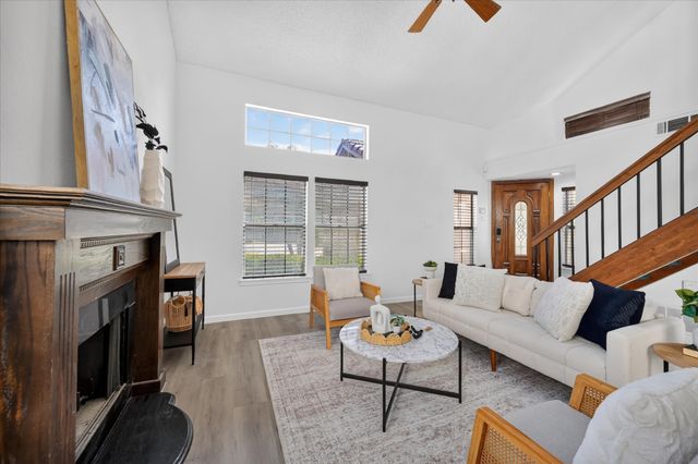 631 Mission Circle, Irving, TX 75063