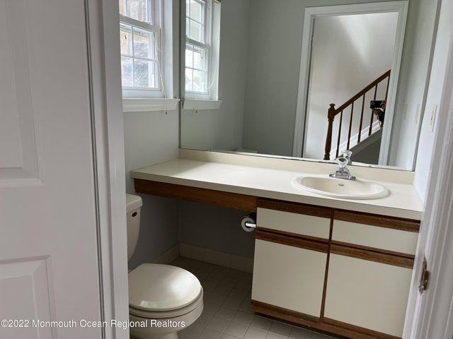 5 Jodhpur Court, Tinton Falls, NJ 07753