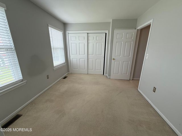 5 Jodhpur Court, Tinton Falls, NJ 07753