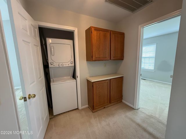 5 Jodhpur Court, Tinton Falls, NJ 07753