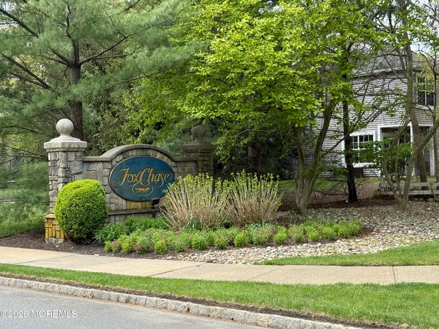 5 Jodhpur Court, Tinton Falls, NJ 07753