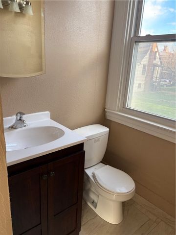 236 Washington Avenue, Charleroi Boro, PA 15022