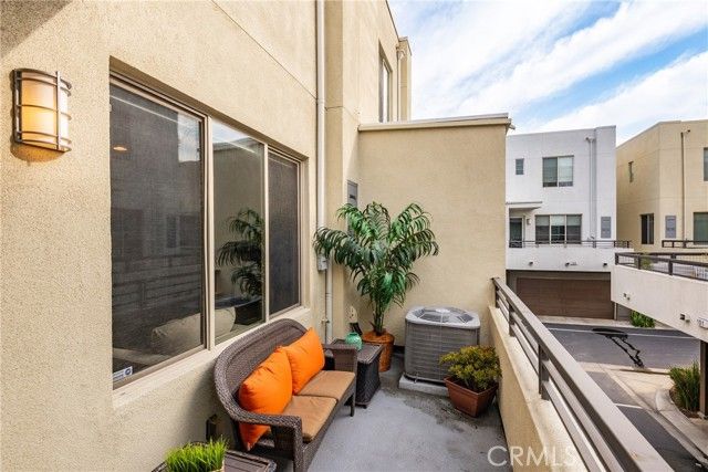 12921 Mission 102, Hawthorne, CA 90250