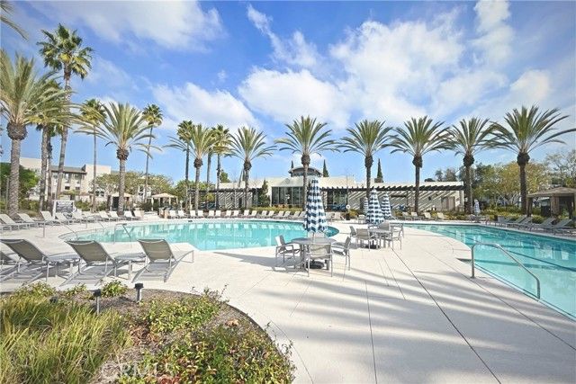 12921 Mission 102, Hawthorne, CA 90250