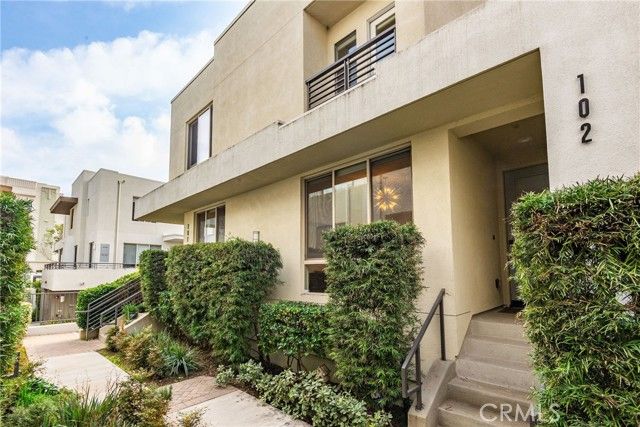12921 Mission 102, Hawthorne, CA 90250