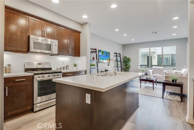 12921 Mission 102, Hawthorne, CA 90250