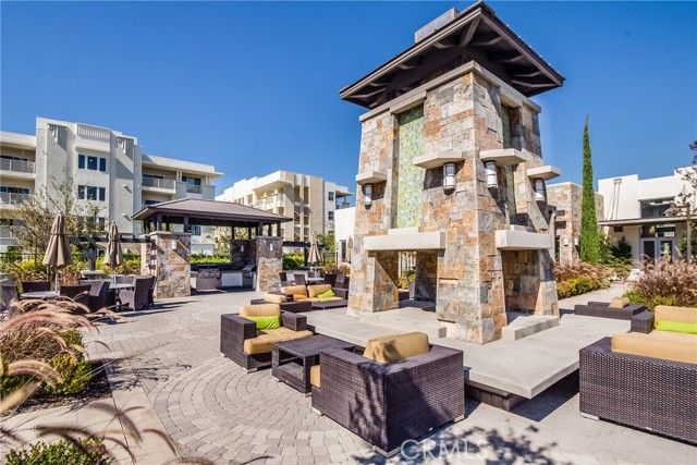12921 Mission 102, Hawthorne, CA 90250