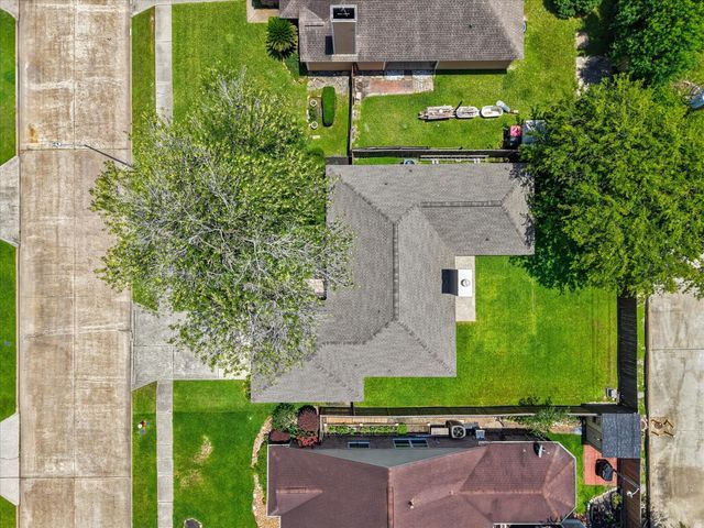 2119 Laurel Land Lane, Houston, TX 77014