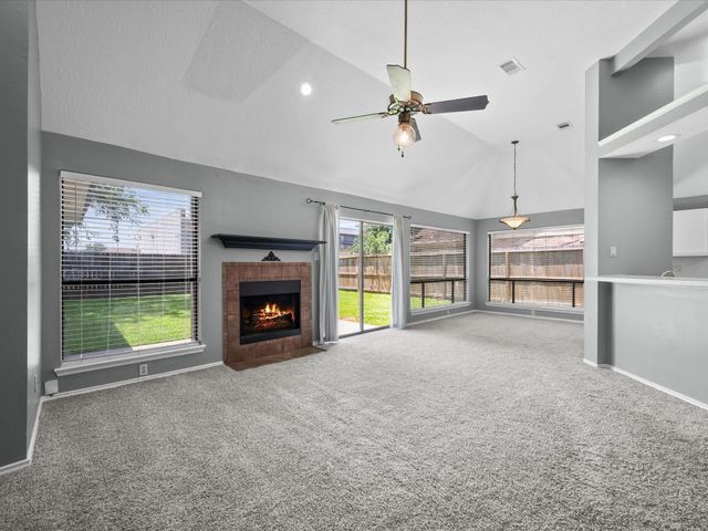 2119 Laurel Land Lane, Houston, TX 77014