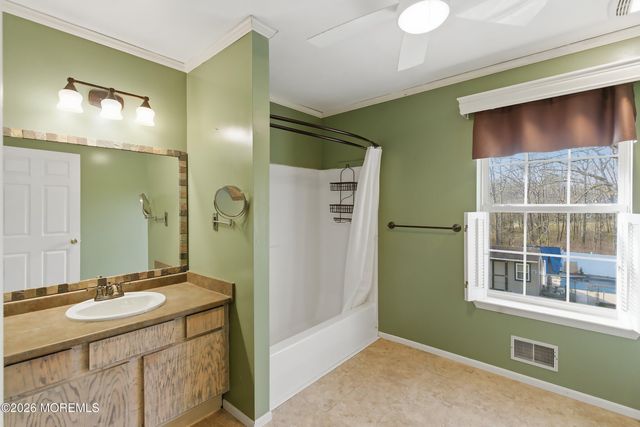 215 Bennetts Mills Road, Jackson, NJ 08527