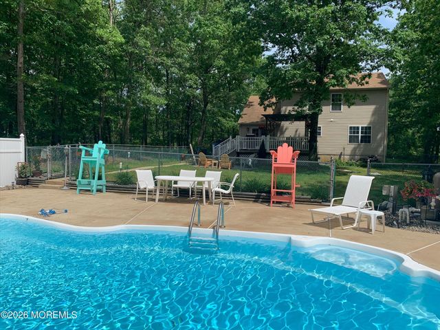 215 Bennetts Mills Road, Jackson, NJ 08527