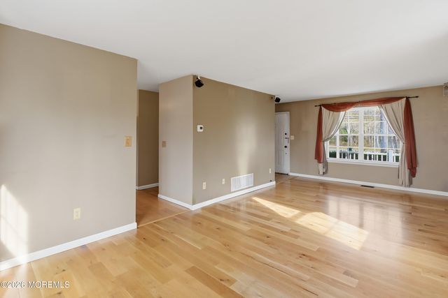 215 Bennetts Mills Road, Jackson, NJ 08527