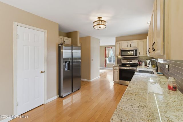 215 Bennetts Mills Road, Jackson, NJ 08527