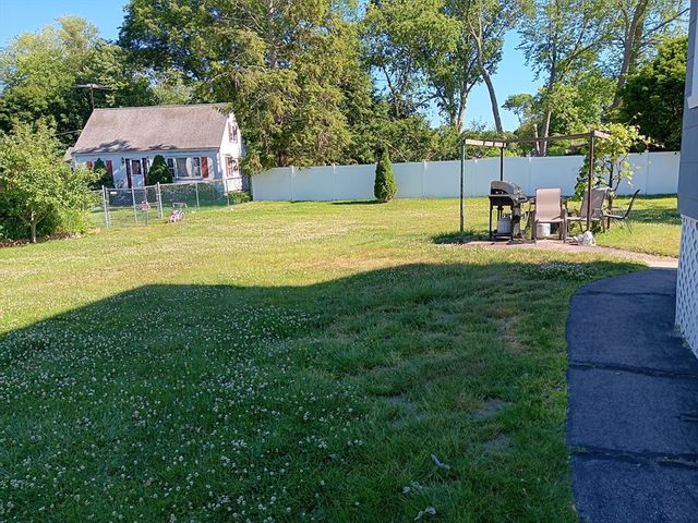 61 Spruce Street 1, Abington, MA 02351