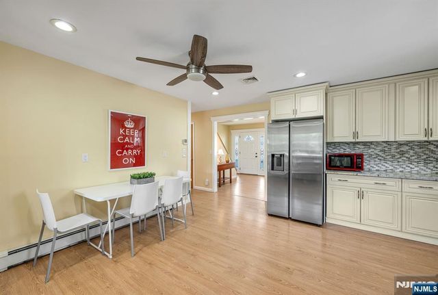 20 Riverview Circle, Little Falls, NJ 07424