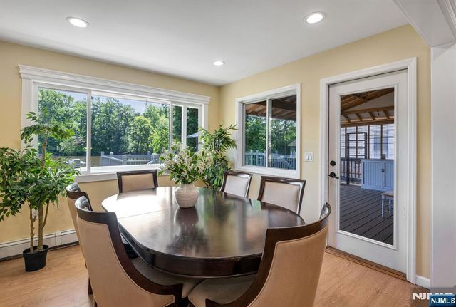 20 Riverview Circle, Little Falls, NJ 07424
