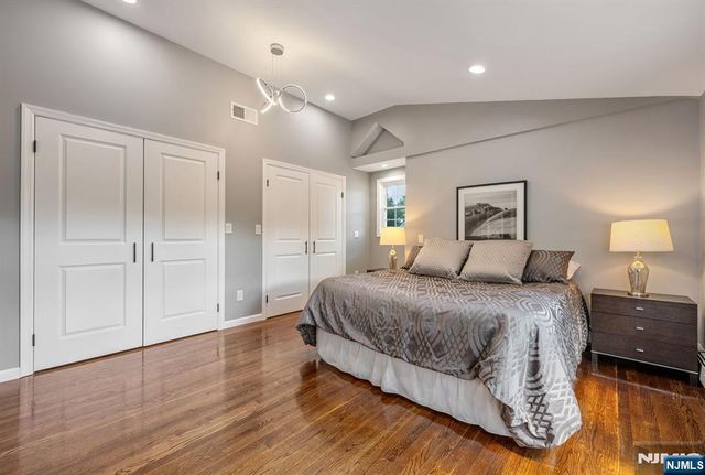 20 Riverview Circle, Little Falls, NJ 07424