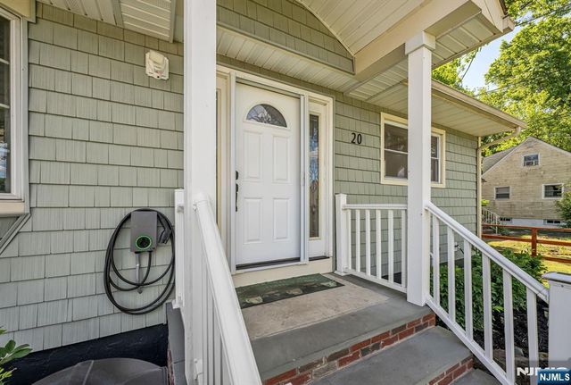20 Riverview Circle, Little Falls, NJ 07424