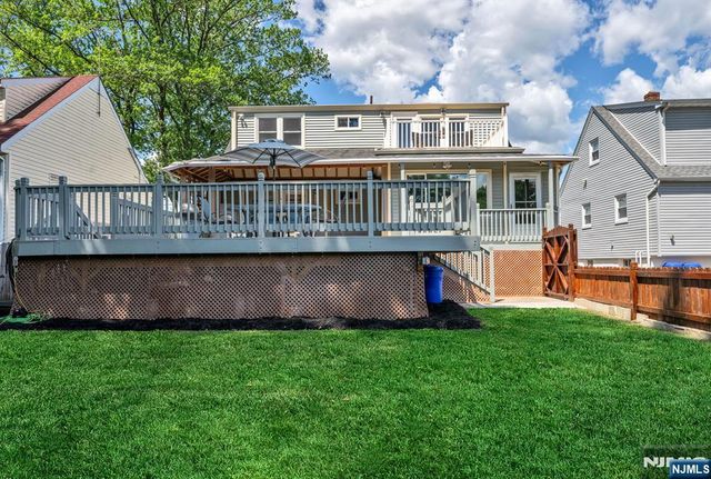 20 Riverview Circle, Little Falls, NJ 07424