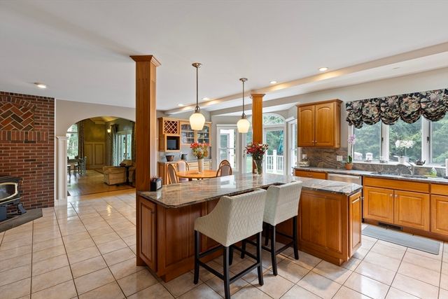 211 Saddle Hill Road, Hopkinton, MA 01748