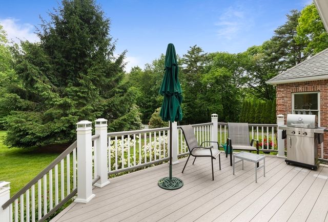211 Saddle Hill Road, Hopkinton, MA 01748