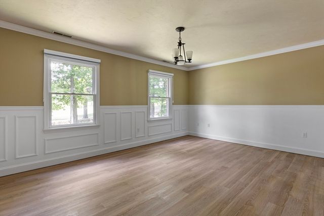 211 Saddle Hill Road, Hopkinton, MA 01748
