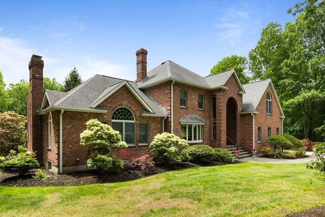 211 Saddle Hill Road, Hopkinton, MA 01748
