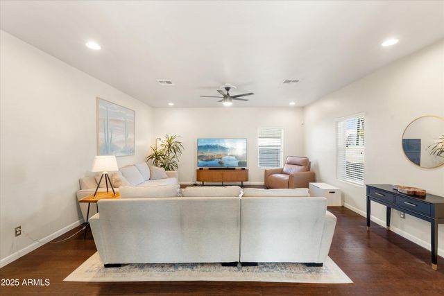 3930 N 30TH Street, Phoenix, AZ 85016