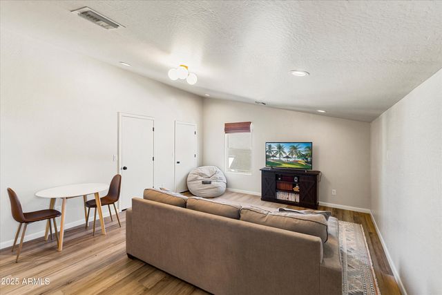 3930 N 30TH Street, Phoenix, AZ 85016