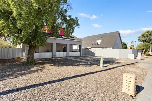 3930 N 30TH Street, Phoenix, AZ 85016