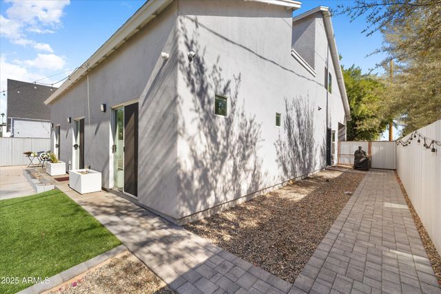 3930 N 30TH Street, Phoenix, AZ 85016