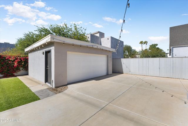 3930 N 30TH Street, Phoenix, AZ 85016