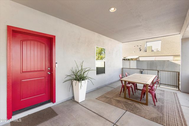 3930 N 30TH Street, Phoenix, AZ 85016