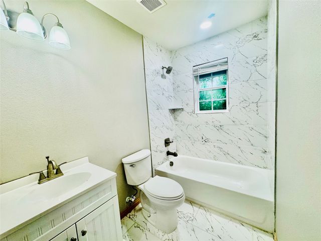 203 Wake Drive, Richardson, TX 75081
