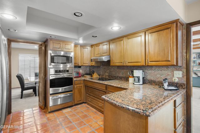 5709 BURNING TREE Drive, El Paso, TX 79912