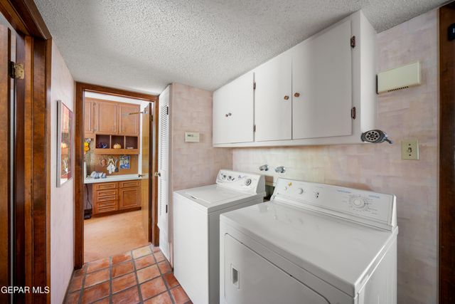 5709 BURNING TREE Drive, El Paso, TX 79912