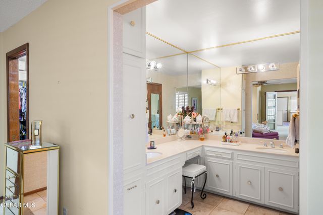 5709 BURNING TREE Drive, El Paso, TX 79912